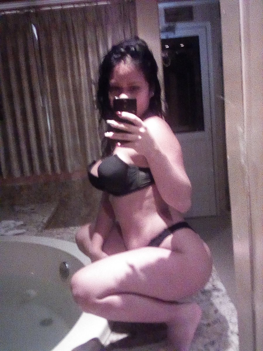 NanyScort15's tweet photo. Alta No mi amor 
Las chicas pequeñas se manejan más fácil
En la posición que gustes :3 https://t.co/4XCK7nTf7g