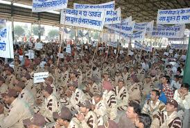 MSGians7's tweet photo. Strong messages of Saint @Gurmeetramrahim
singh Ji made more than 70 million people pledge against the drug addiction.
#WorldDrugDay https://t.co/3c37A7VxwP