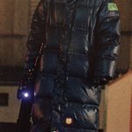 【ジャニーズ】映画『GANTZ』撮影中の、嵐二宮のコートに着けられたアップリケの理由に爆笑!