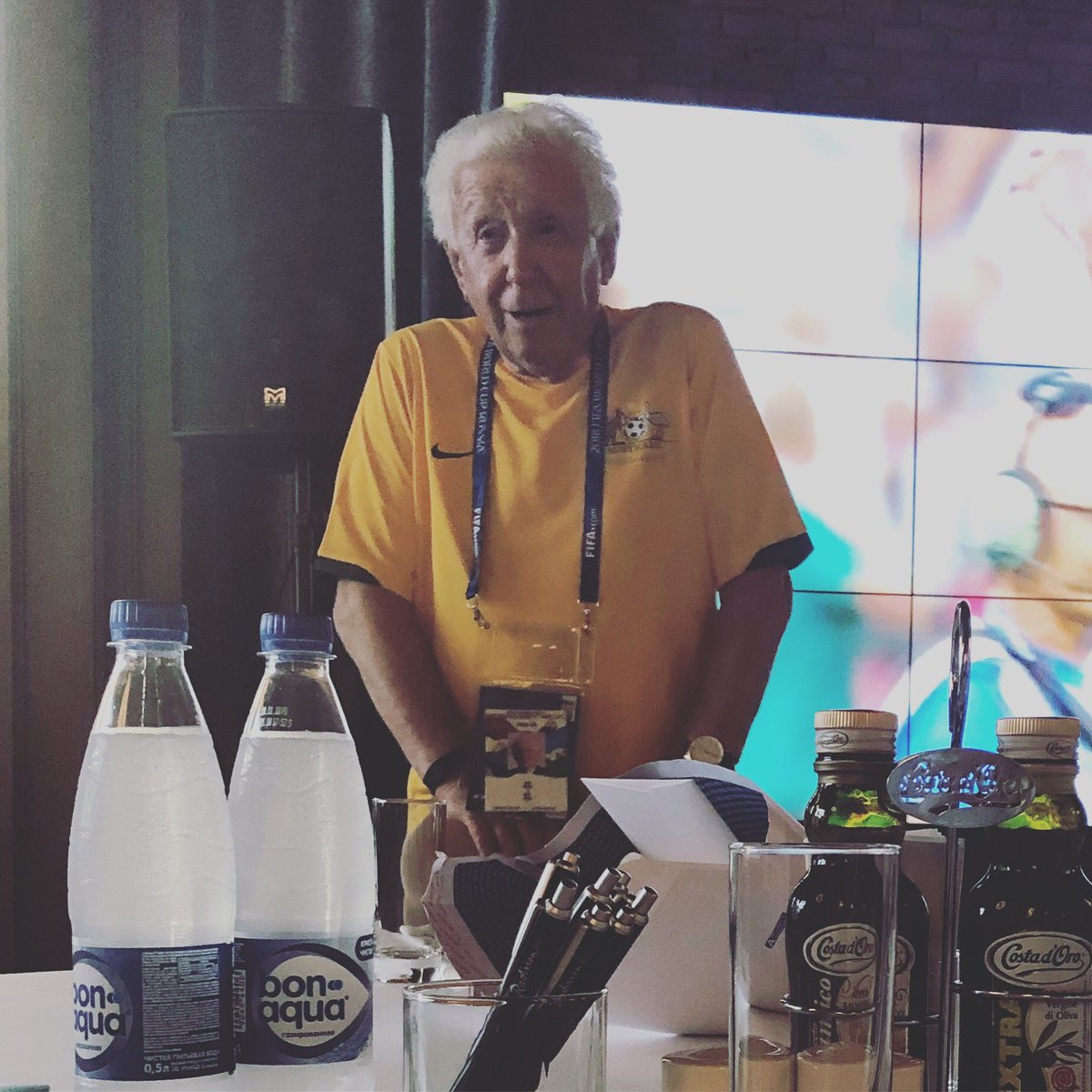 kitmansocceroos's tweet photo. Sir Frank Lowy giving Socceroos one last pep talk at dinner last night in Sochi, @TheWorldGame @FIFAWorldCup https://t.co/tnZnQMdOY6