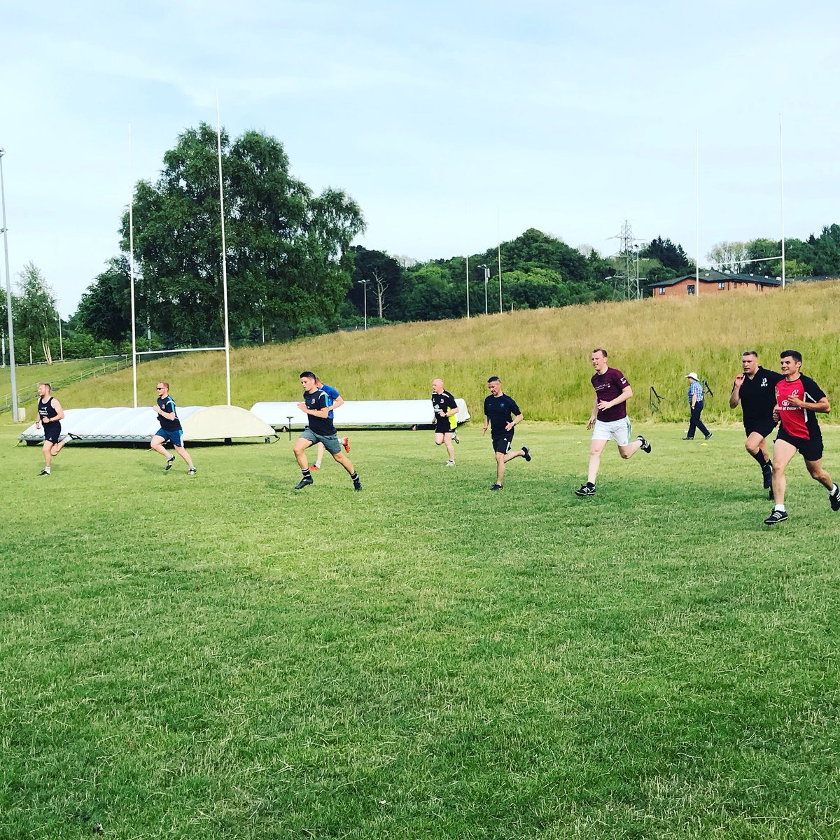AthleticSurge's tweet photo. @officialulsterrugby @irishrugby @UlsterBranch preseason for the referees well underway 💪🏃‍♂️ #bettereveryday #squadgoals #tempotraining 
#preseason #rugby #rugbylife #referees #runningmachine #hardyards #hardworkpaysoff #deepbreaths #keepongoing #consistency https://t.co/ctMD0WSBrT