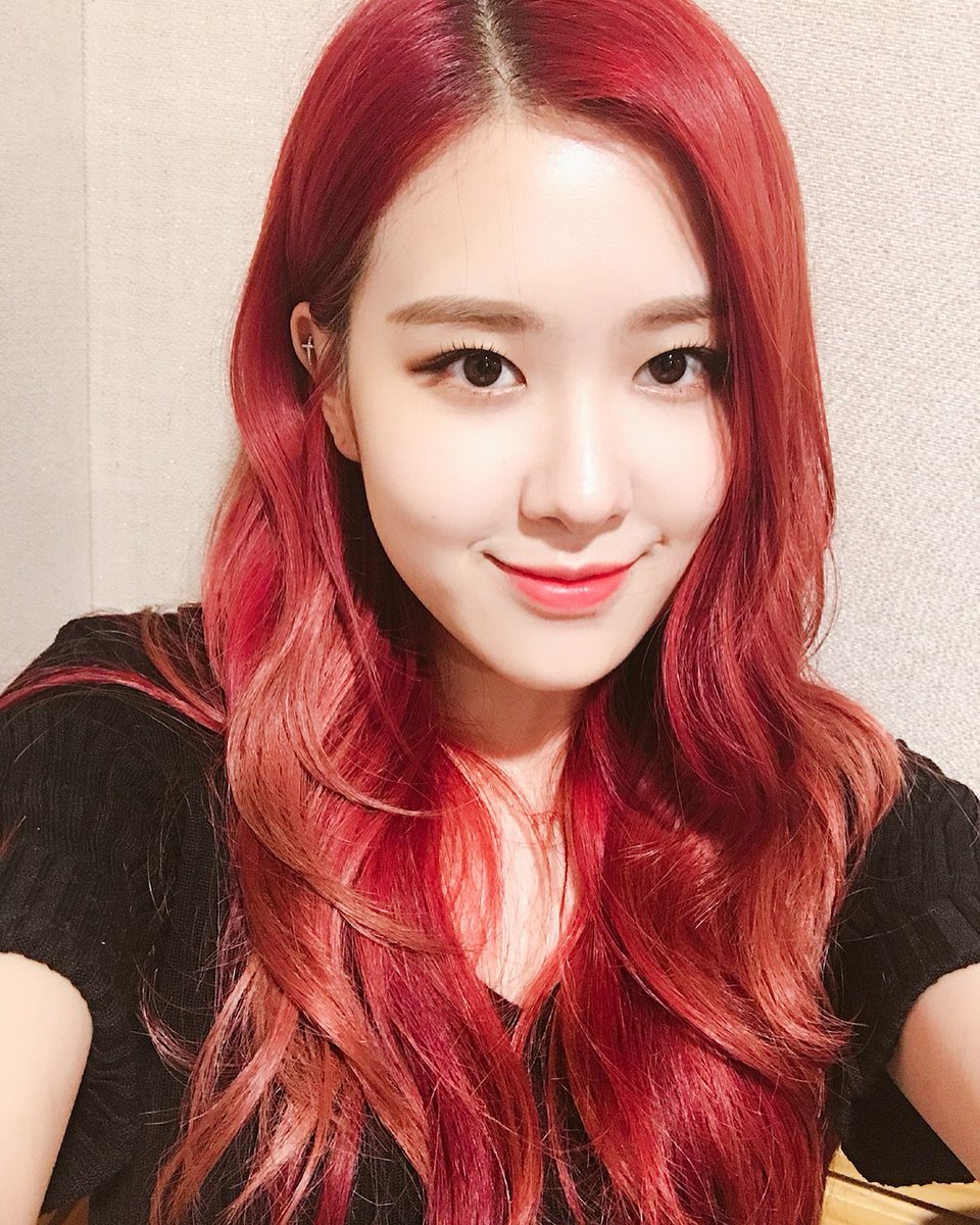 Rosé Thailand (แอคสำรอง) tweet media