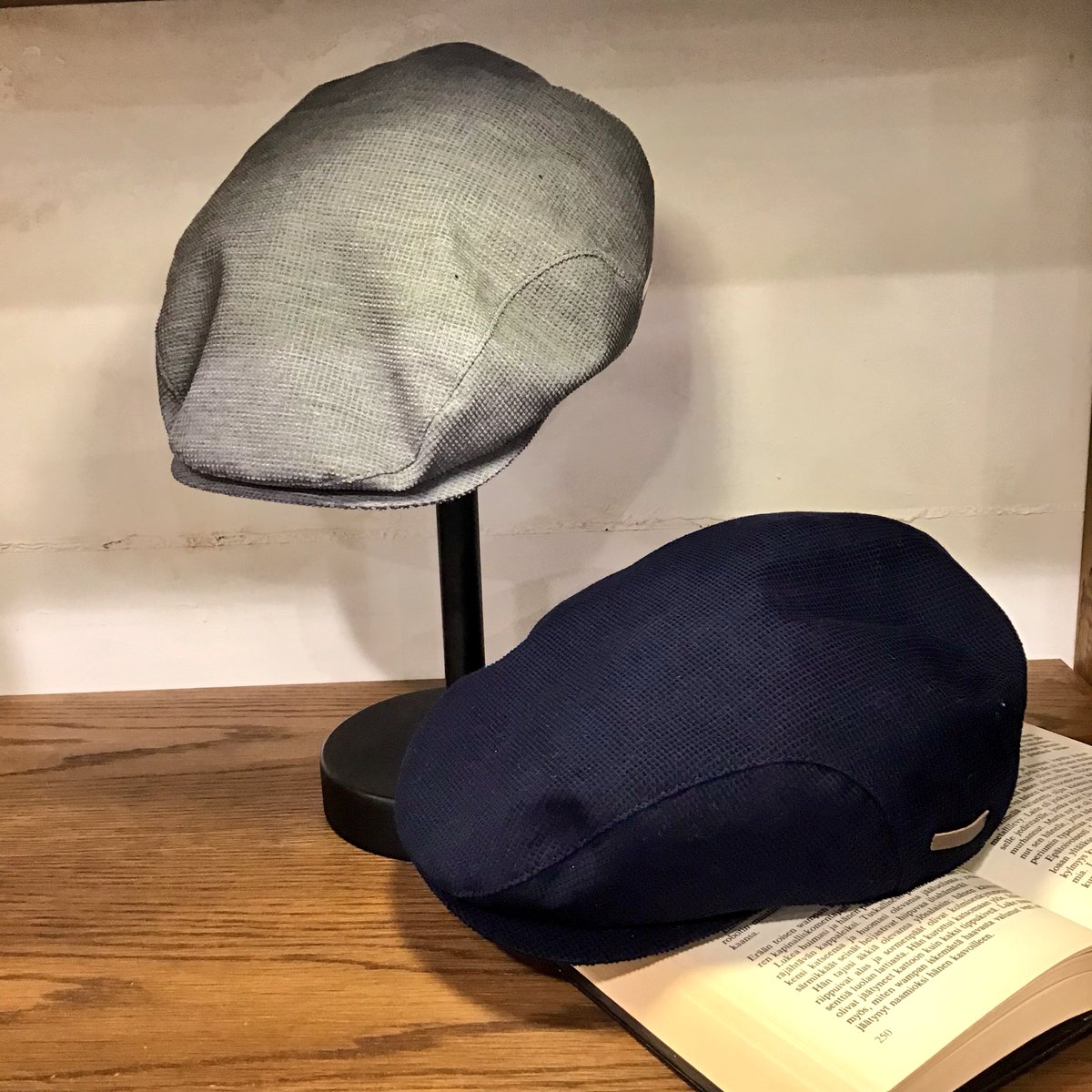 Override En Twitter 秋葉原店です 洗える 畳める 軽量 純正の日本製のハンチングです Override Jq Hunting Caramel Cord 6 10 000 Tax メンズファッション ブラックコーデ 帽子 ハンチング 秋葉原 T Co Oyi08za6q4