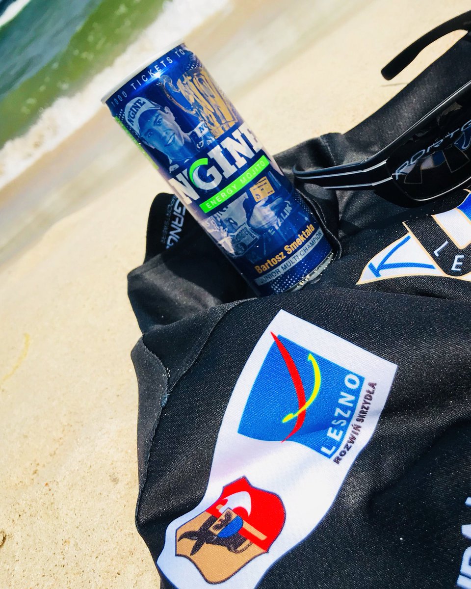 morrisdoe's tweet photo. Reset☀️🌊🌴 N’GINE MOJITO BARTOSZ SMEKTAŁA #jastarnia #helpeninsula #smykracing #leszno #ksul #balticsea #speedway #ngine #mojito @MiastoLeszno @smykracing @UniaLesznoKS https://t.co/nUegrXhF4m