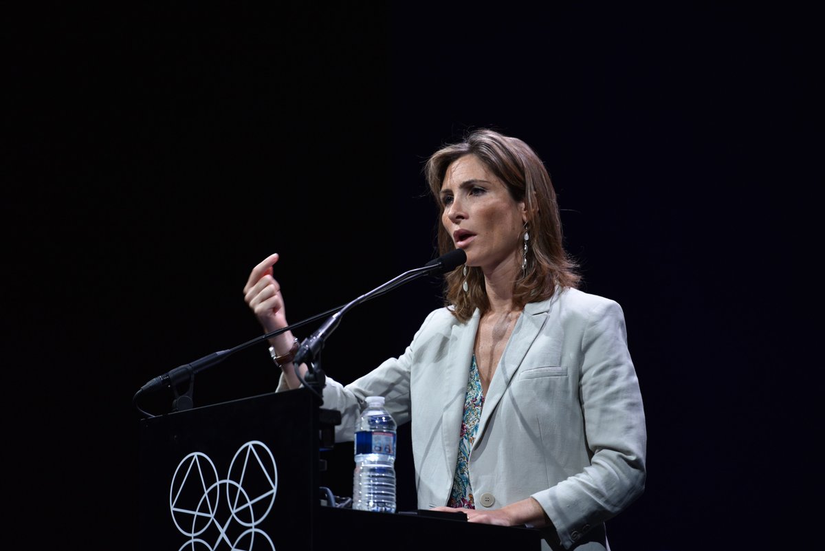 Quand quelqu'un te dit « C’est pour ton bien! », méfiez-vous, c’est sûrement pour le sien ! <a href="/JuliadeFunes/">de Funès</a> #usi2018 <a href="/USIEvents/">USI Events</a> via <a href="/abuzzacaro/">Alain Buzzacaro</a>