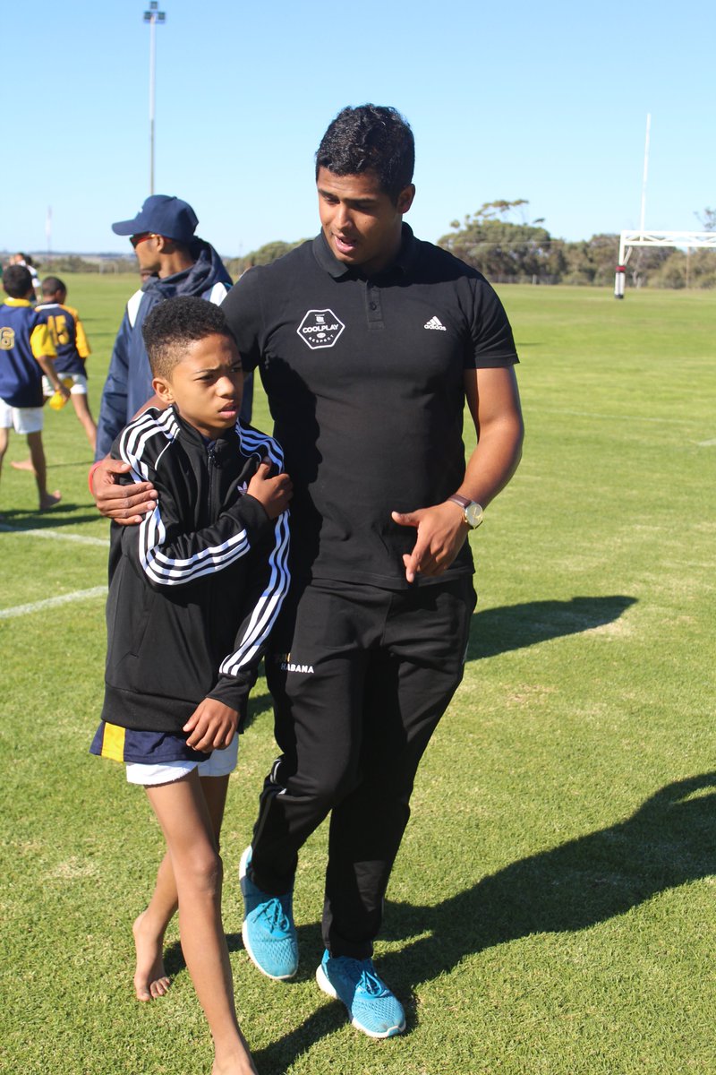 luqmaan652's tweet photo. Its about Giving back to those who need it most!!! Coaches who care for there players... Doing it the @CoolPlaySA way. #weCARE https://t.co/si4WALGJ11