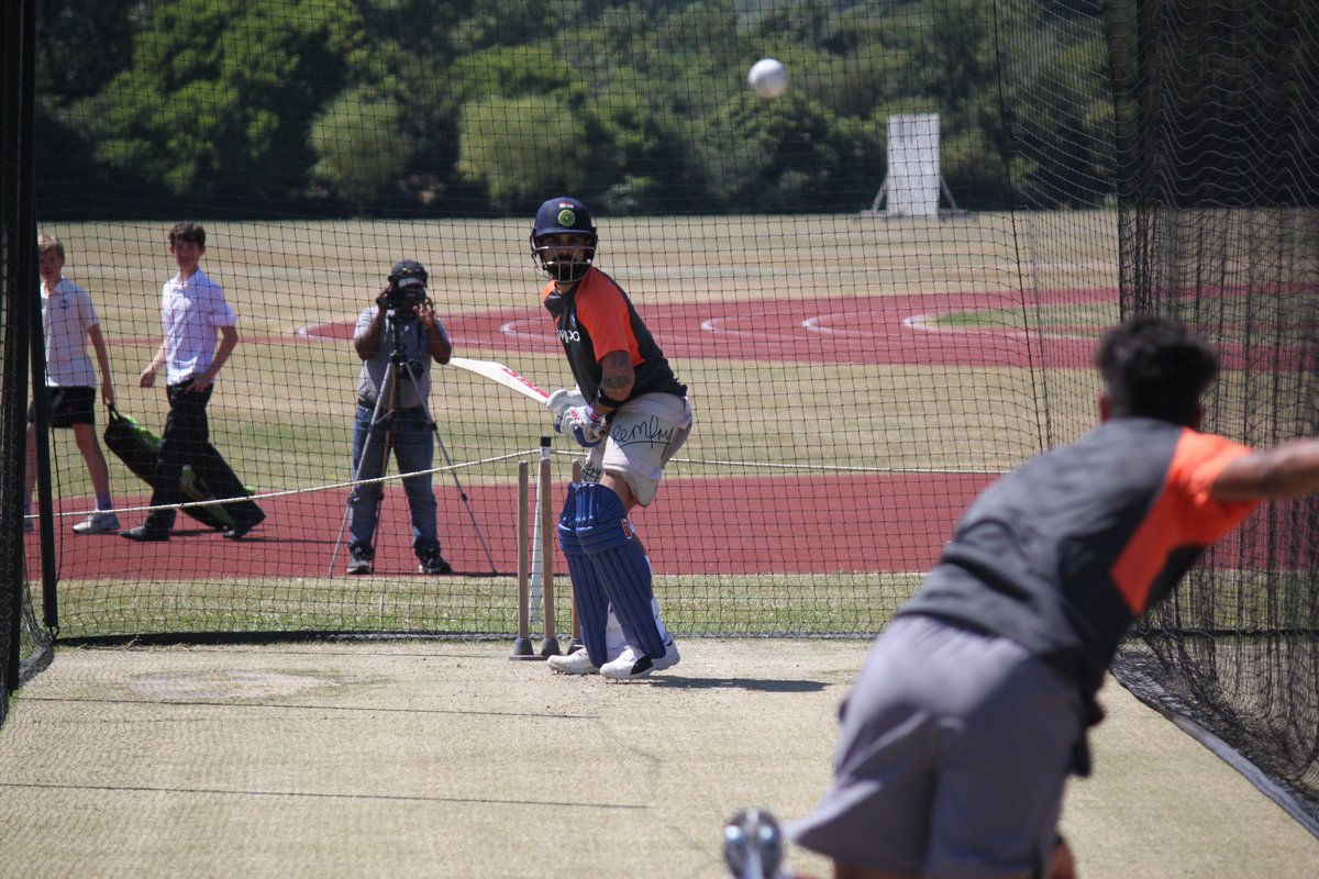 MerchantTaylors's tweet photo. Fantastic to see @imVkohli training at Merchant Taylors' yesterday - a brilliant example to our young cricketers! https://t.co/eNzyqzJyp8