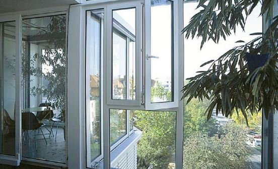 Flair_Windows's tweet photo. The Tilt and Turn windows offer a simple, contemporary and stylish solution to suit modern properties, together with the benefits of noise reduction, low maintenance, safety, security and energy efficiency 👍🏼 #UPVC #windows #doubleglazing https://t.co/vPrzRLLGR3