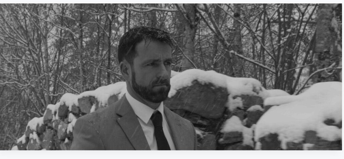 StuartyReid's tweet image. Post production is well underway on this one! Trailer coming soon! 😜 #manwiththesilvercase #filmingfun #freezingmytits 🎬📽🎥