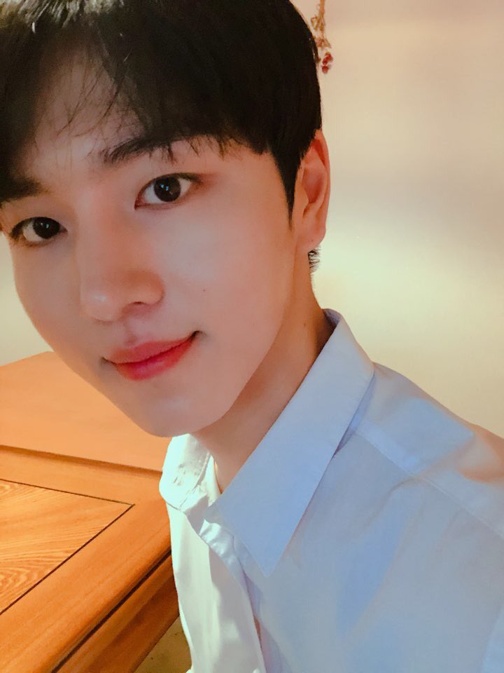 [#키노] 장마 시작했어요
우산 꼭 챙기기. 감기 안돼요☂️