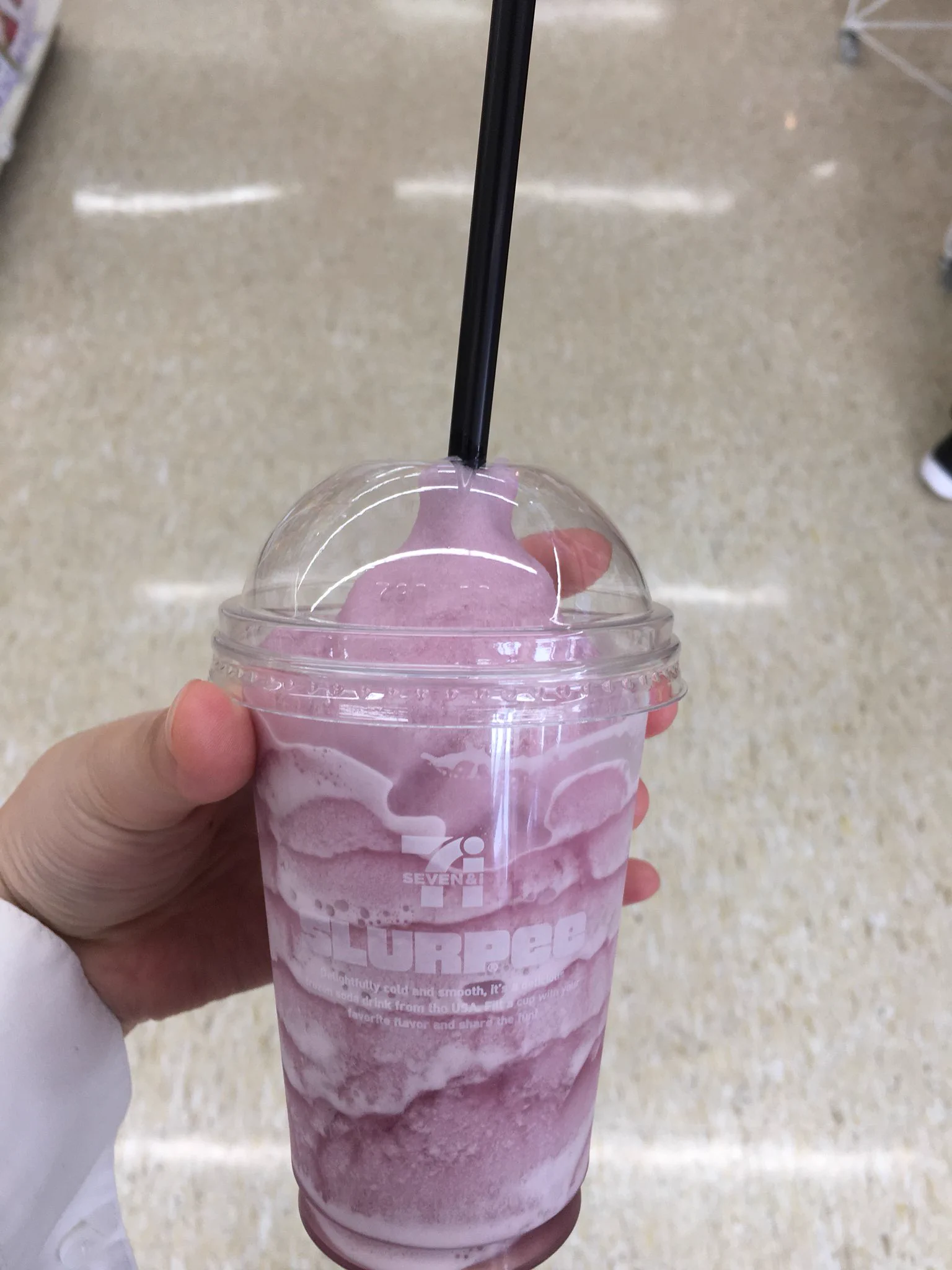 買える場所は１００店舗！？　セブンイレブンのレアすぎる飲み物「スラーピー」がコチラ！！