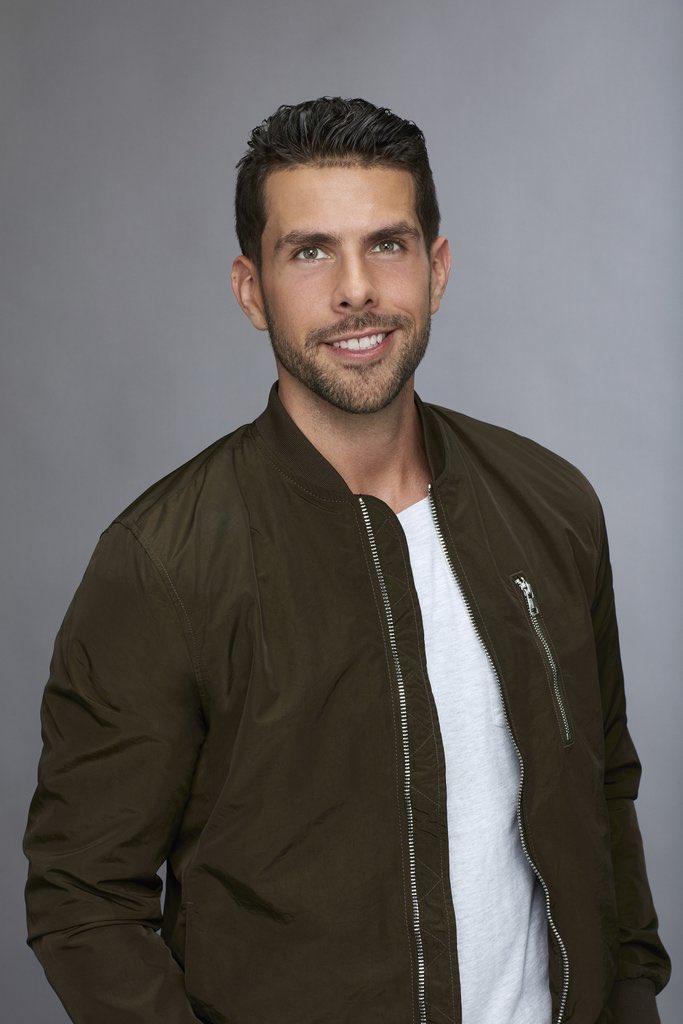 ChristeenMurphy's tweet photo. Does Chris remind anyone else of Donkey?? #TheBachelorette https://t.co/VJhCaahB54