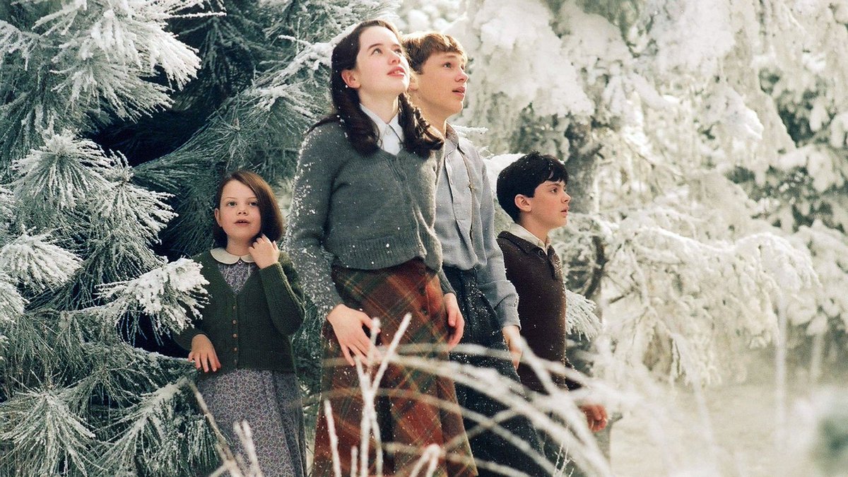 The Chronicles of Narnia: The Lion, the Witch and the Wardrobe (2005)- lmao the white witch can cHOKE- i luv mr tumnus and the beavers - aslan :(((((- i like the whole narnia series- i also want a magical wardrobe ! ! !