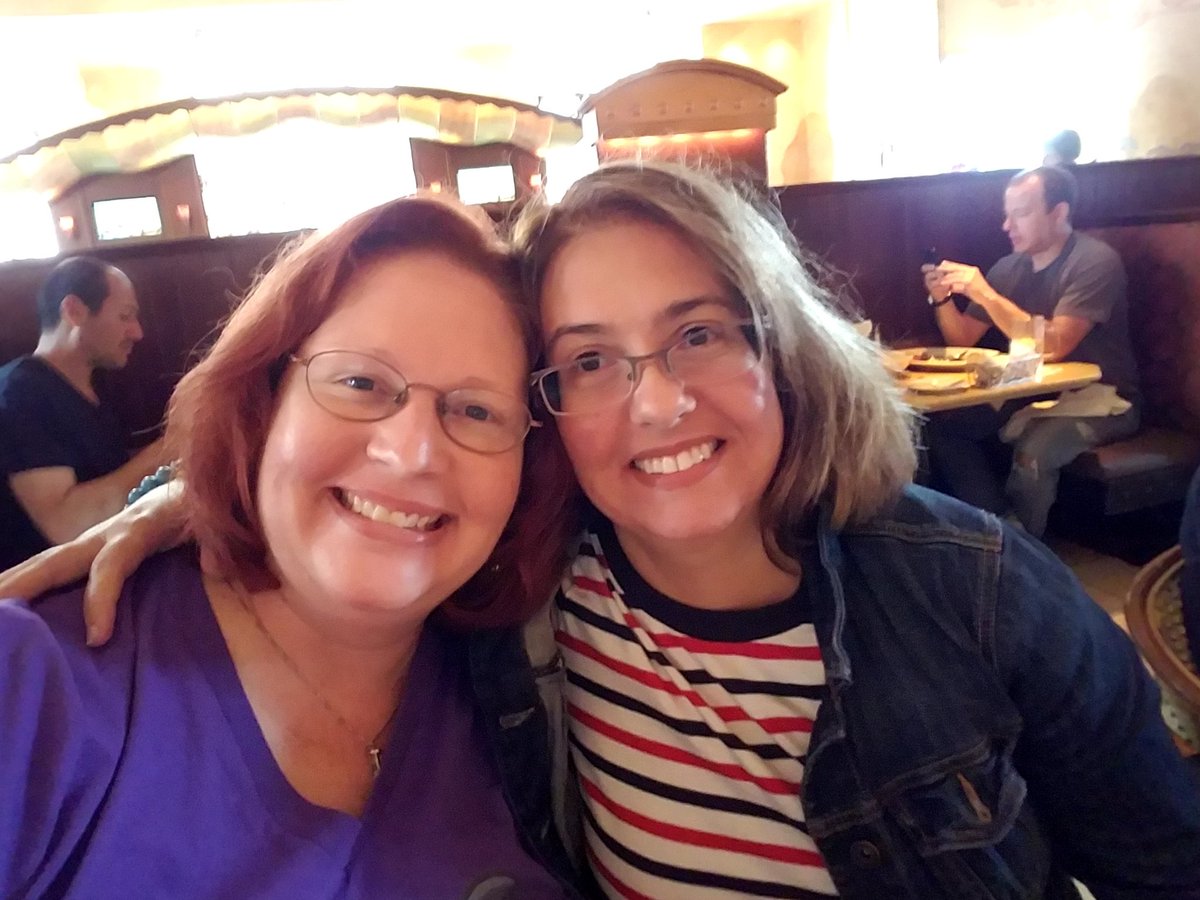 gatorx_files's tweet image. My Sweetnesses ❤ My S&amp;amp;K Sistahs ❤ My Family ❤ Thank you for an amazing weekend 😁 #SandKTwitterGroup #ReachForTheStarsFanEvent