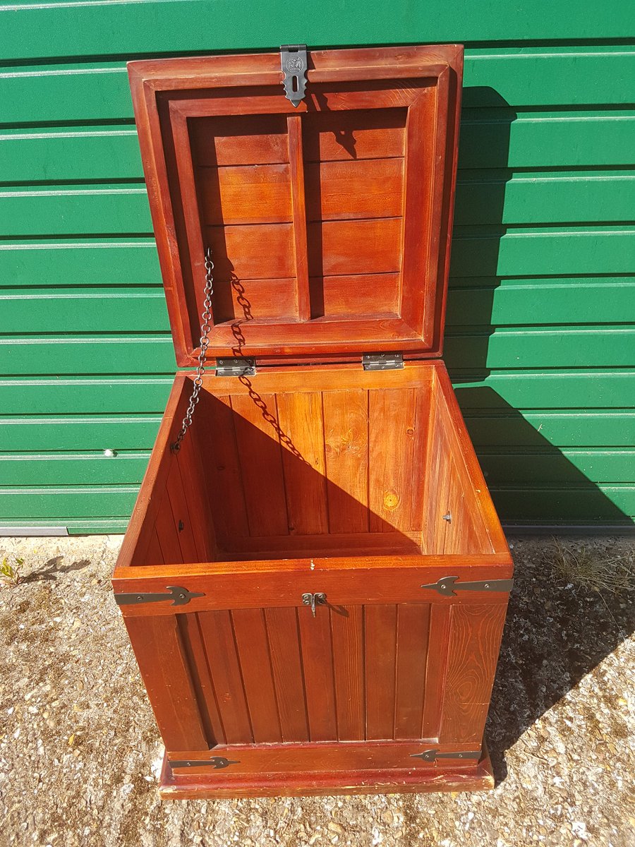 jonscollectable's tweet photo. New Stock in today and ready to be added to our shop #truck #winerack #retro #vintage #roughtiron https://t.co/6ujrwNc60H