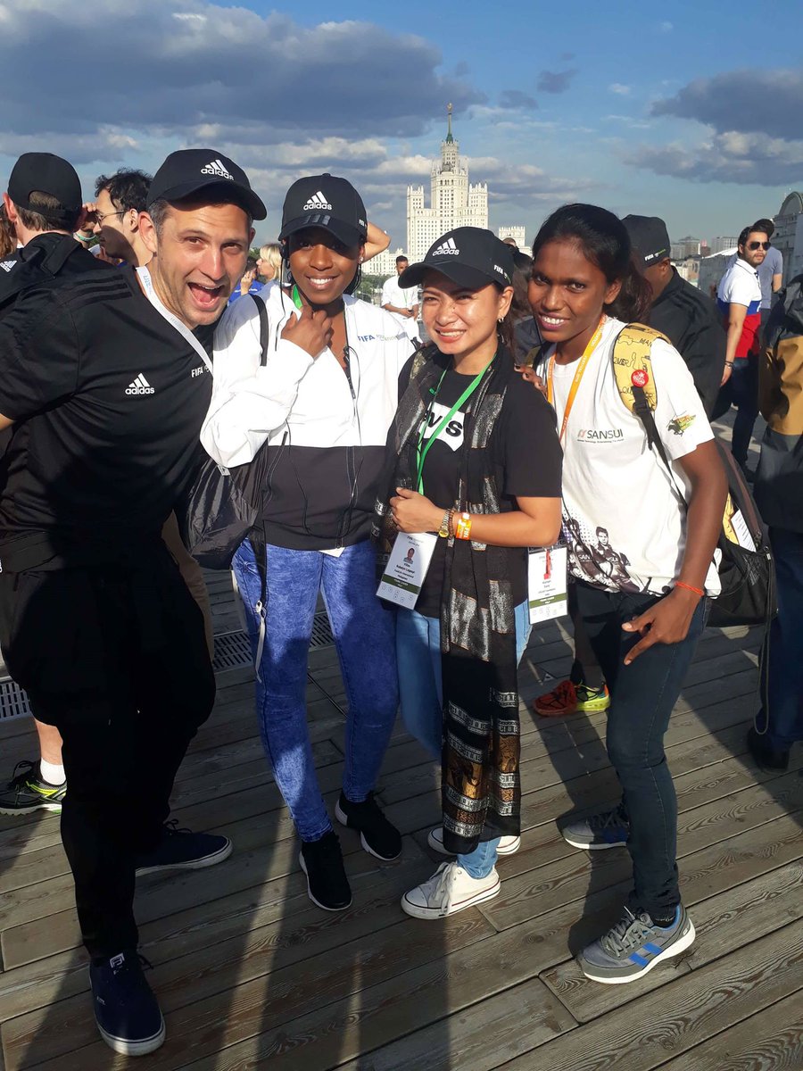 FundLifeInt's tweet photo. #CoachRhobs goes on a Moscow city tour with other young leaders for the @FIFAcom Foundation Festival, an official event of the 2018 @FIFAWorldCup! #FromTaclobantoMoscow #WorldCup https://t.co/azwNrxyCSQ