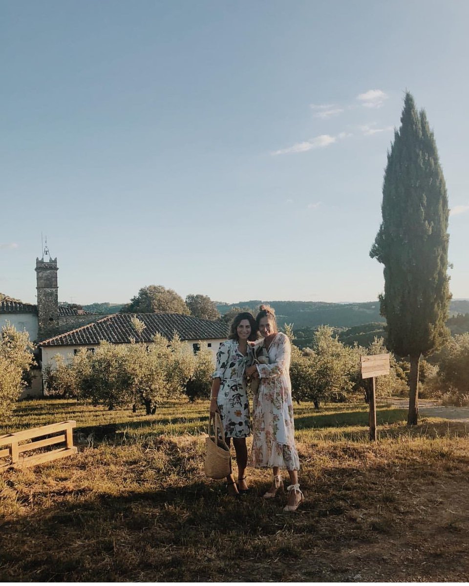 #Chiffon est à #Florence avec la délicieuse <a href="/alidifirenze/">alidifirenze</a> ! De belles surprises Made in #Italy bientôt dans vos oreilles ❤🎧 #StayTuned