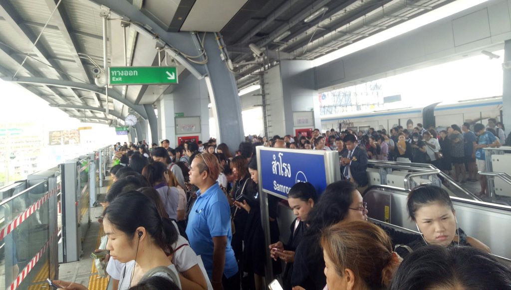 GadGuan's tweet photo. จากประเด็นร้อนเรื่อง BTS วันนี้ dtac ขอโชว์แมนหนึ่งวัน ปิด dtac TURBO ให้รู้แล้วรู้รอดกันไปเลยตั้งแต่ 6.00 น.

ผลก็คือ BTS ยังคงพังอยู่ดี 😭

เพราะฉะนั้น dtac เป็นผู้บริสุทธิ์เต็มตัวแล้วนะครับ หือๆๆ

#BTS_SkyTrain #ยกเลิกสัมปทานBTS 
https://t.co/no66g91PEG https://t.co/hPDxPgLBTx