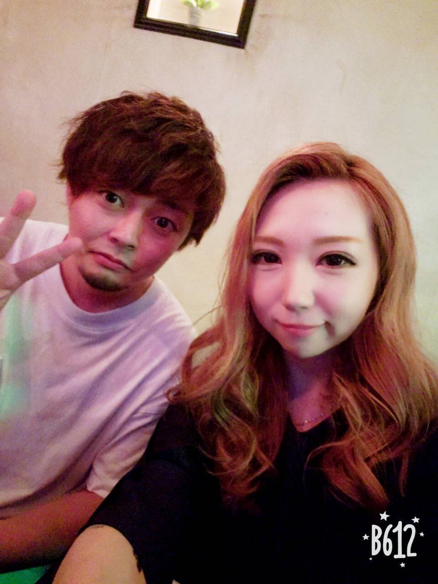 RLD_official's tweet photo. 昨日はメンバーで打ち上げがてらベースのしょっちんの店に行ってきた！
めちゃ楽しかったし早くこの4人でまたLIVEがしてぇ。 https://t.co/M05aQAbXZo