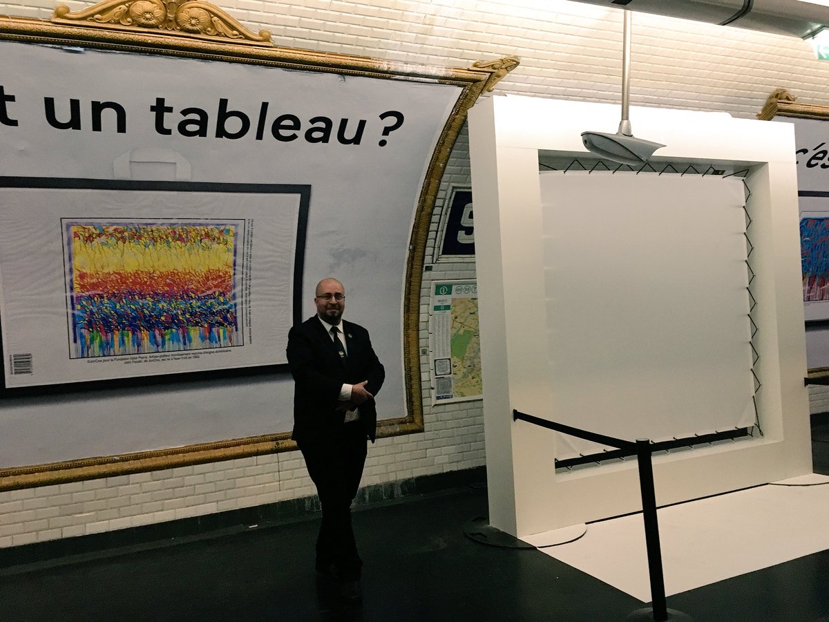 zeparisienne's tweet image. C’est maintenant dans la station Saint Augustin : la réponse sera donnée ! #Jonone @LeclercBonPlan @Abbe_Pierre