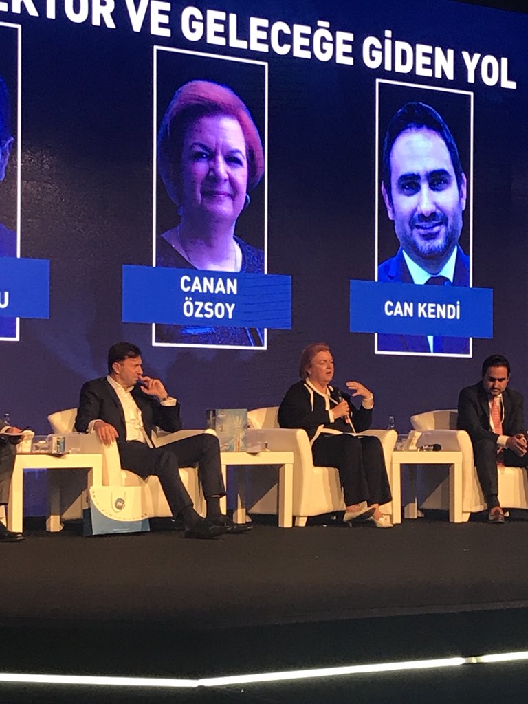 Attila Koksal (@AttilaKoksal) on Twitter photo 2018-06-26 07:49:54 GE Türkiye CEO’su Canan Özsoy: “Eğer annenize yaptığınız işi 5-10 dakika içinde anlatabiliyor ve o da anlıyorsa ileride işsiz kalacaksınız.” GE Türkiye CEO’su Canan Özsoy: “Eğer annenize yaptığınız işi 5-10 dakika içinde anlatabiliyor ve o da anlıyorsa ileride işsiz kalacaksınız.”