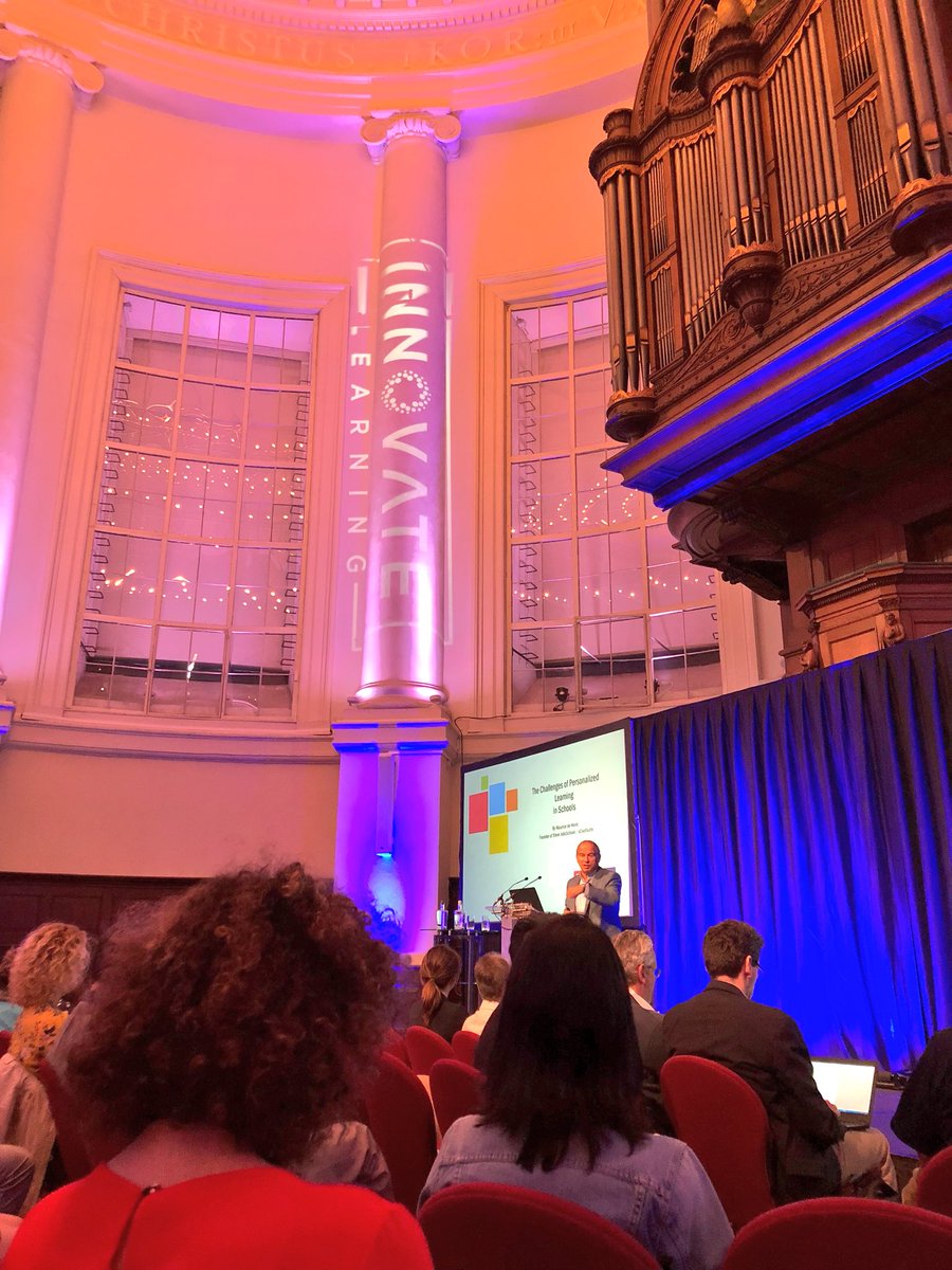 dobos_laura's tweet photo. Excited to hear from keynote @mauricedehond about Steve Jobs school and innovation in education in the Netherlands 🇳🇱#AACE2018 #EdMedia @UOIT_makerlab https://t.co/FccEXMHFBJ