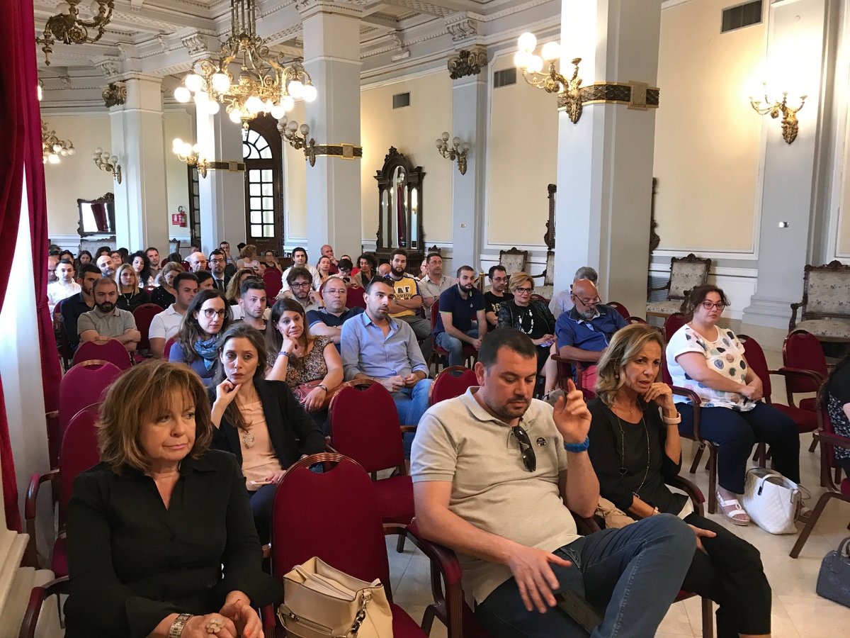 CislMessina's tweet photo. @PosteNews italiane, l’emergenza sportellisti all’attenzione dell’assemblea del @SlpCislMessina. «Non è solo una battaglia occupazionale e del lavoro, è una battaglia di dignità, per i diritti e sociale» https://t.co/fvbhezdj4i