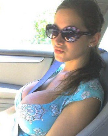 bigandsoft_'s tweet photo. #securitybelt #summer #wife #cleavage #boobs @flashingwives https://t.co/juCK5elwPA