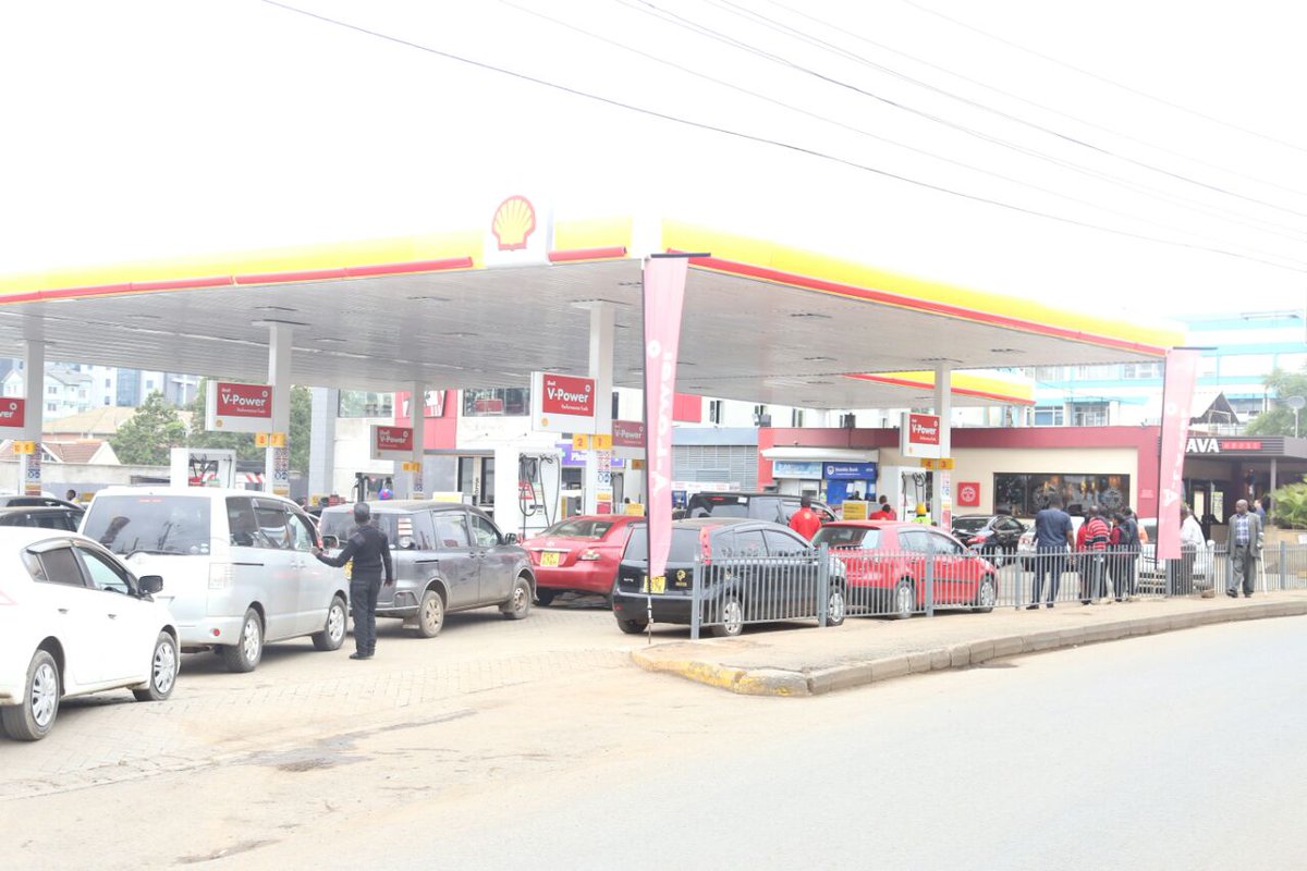 LoveMotorKenya's tweet photo. All roads lead to Shell hurlinghum today as we kick off this exciting #Vpower offer now at 12 Bob less, you can't make this stuff up! https://t.co/Cnc0ghbODI
