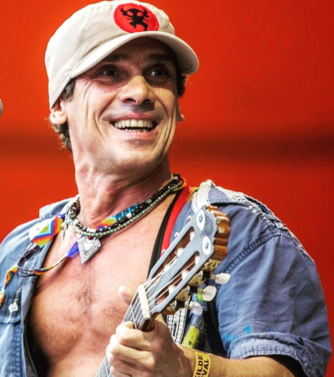 radici_N_C's tweet photo. #manuchao e’ un artista che stimiamo e che negli anni ha sicuramente influenzato il nostro stile , sin dai tempi della mitica #manonegra
Questa è la nostra rivisitazione di #kingofbongo 🔥❤️
https://t.co/WXkiXqbHv8 https://t.co/DcOMvIXriQ