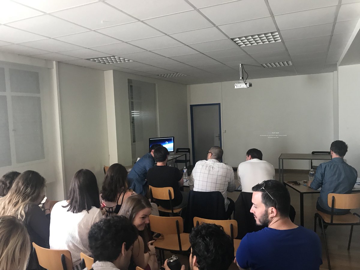 M2UX_ECVNantes's tweet photo. Aujourd’hui nous sommes de l’autre côté de la table pour écouter les M1 restituer leurs réflexions sur deux projets menés pendant ces deux dernières semaines ! Good luck ☘️ https://t.co/k5Va5M27nn