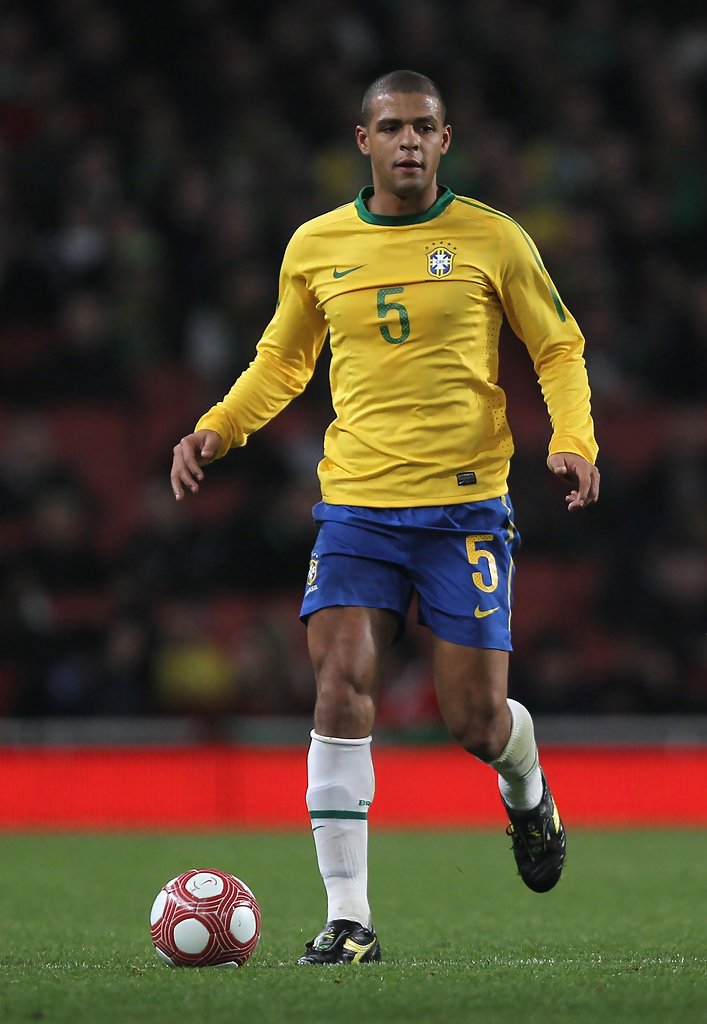 Happy birthday Felipe Melo(born 26.6.1983) 