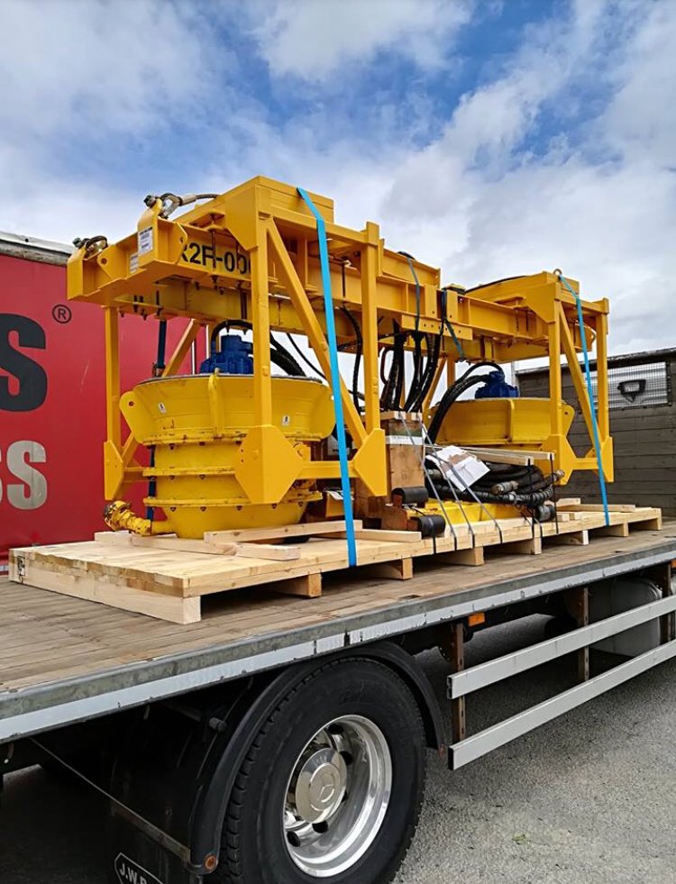 JFSubseaExcav's tweet image. Our Twin R2000 is bring transported for an urgent project in Singapore. With tool spreads strategically located worldwide, we can efficiently support our clients whatever their requirements. #subsea #excavation #energy