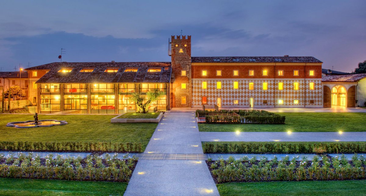 TabletJapan's tweet image. 【マガジン特集】平凡なイメージを覆す、空港周辺のホテル10選： ow.ly/zxMW30kFmz8