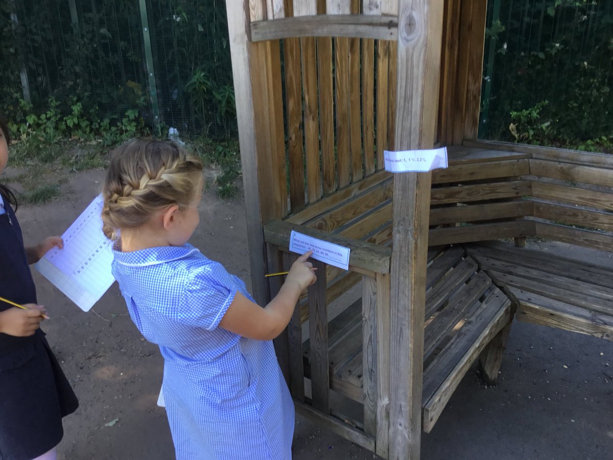 edgewickprimary's tweet image. Maths treasure hunt in the sun! ☀️🔢 #Year2