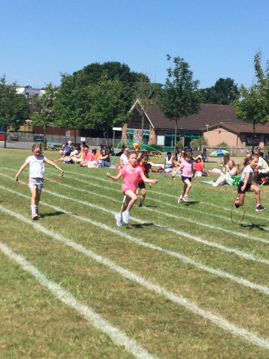 A fantastic #year2 #sportsday2018 yesterday! The children were super stars, cheering each other on and showing great team spirit. The sun shone and we had a wonderful picnic afterwards.