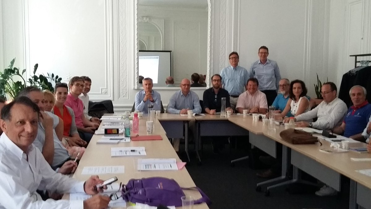 Et si on ne parlait pas de foot ? #PLANÈTE COURTIER.Com #Réunion de formation # controle ACPR. Paris 26 06#courtier d'assurance bien informé.