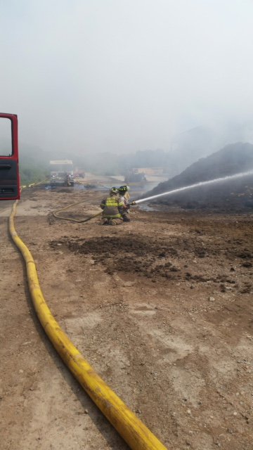 GA_Corrections's tweet photo. On 6/24, GDC’s own GDCP Stn 2 responded to assist Butts Co. FD (BCFD) with a fire at Hyponex Corp. Upon arrival, firefighters found heavy fire in one of the storage warehouses. GDCP fire team remained on scene with BCFD. No injuries were reported. #GDCcommunity @ASCALeadership https://t.co/TdcVOGQZO2