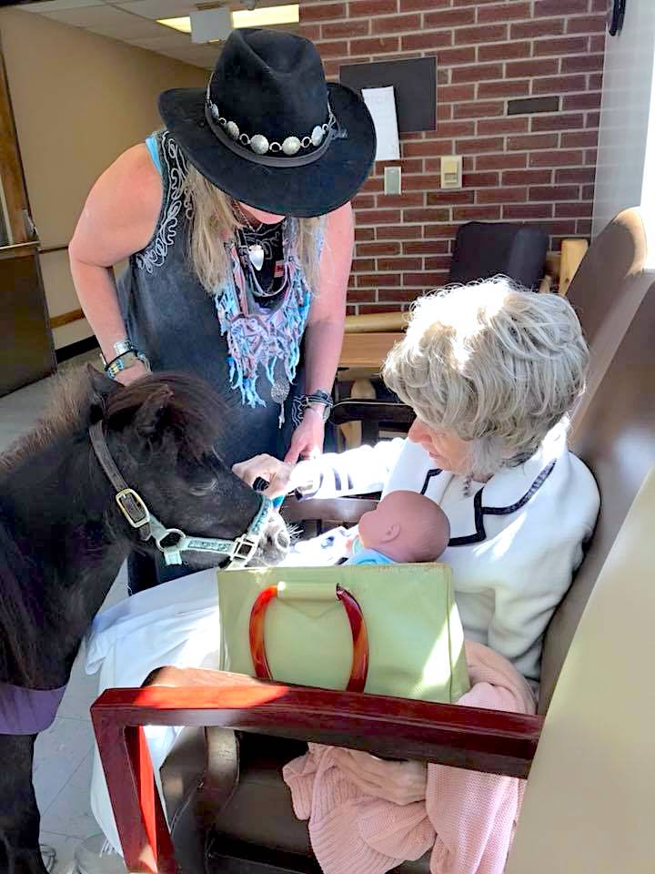 CentersHealth's tweet photo. 🐎💞Another successful #HappyHorseProgram visit for the books! Our #EssexCenter residents had a blast &amp; cannot wait till the next mini horse visit💞😊 #CentersHealthCare #HeartHealthHome #recreation #animaltherapy #happiness #seniorliving #eldercare #horses https://t.co/sHsE7I2Jtc