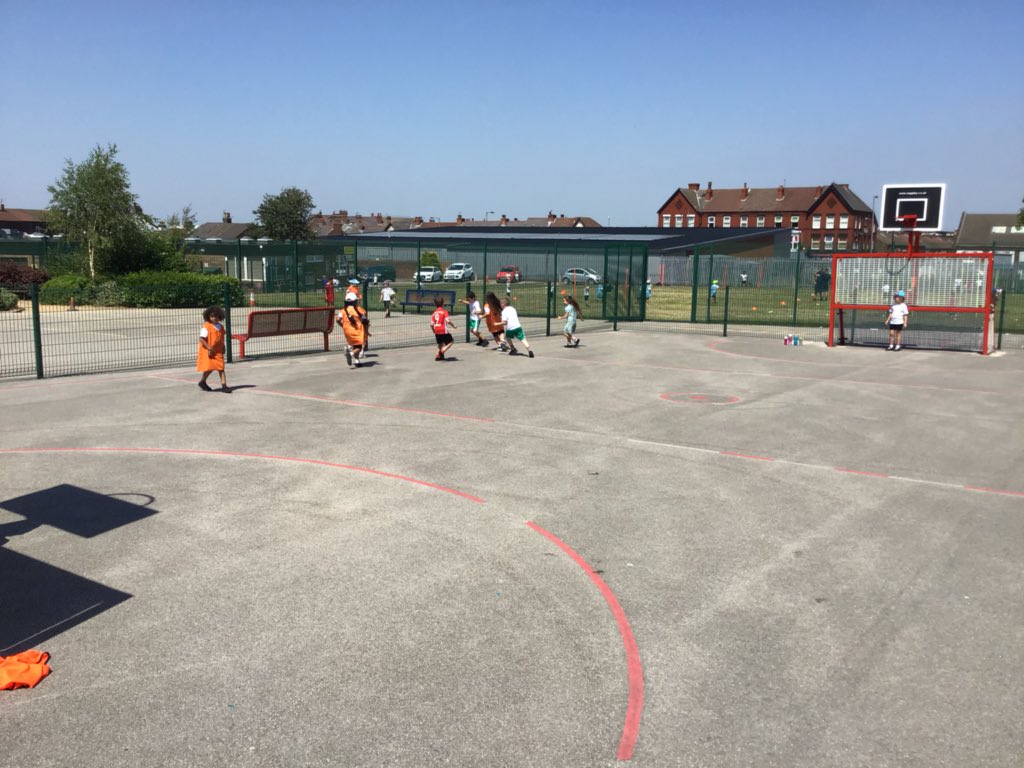StOswaldsPriLiv's tweet photo. Year 1 are having a fab #sportsandhealthweek. Here are some pictures from our World Cup competition today #WorldCup2018 #hot https://t.co/vCIc34v0BM