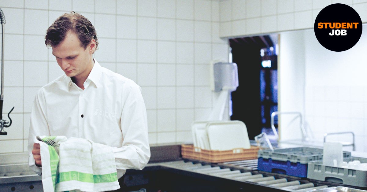 Earn £10 an hour with eMop! If you want to make money this summer, apply today and work flexible hours with this cleaning job: buff.ly/2IpxK49