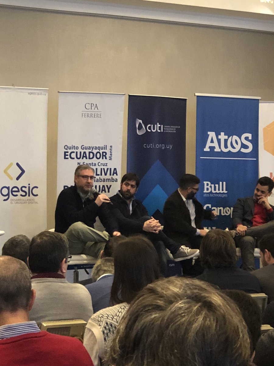 ONUDI_conosur's tweet photo. Estamos en el seminario de #blockchainuy "¿Para qué sirve?" de @CutiUy
➕de 600 espectadores escuchando las presentaciones de emprendimientos que ya se están desarrollando en Uruguay basados en tecnología BLOCKCHAIN: https://t.co/zDGNaIALwH