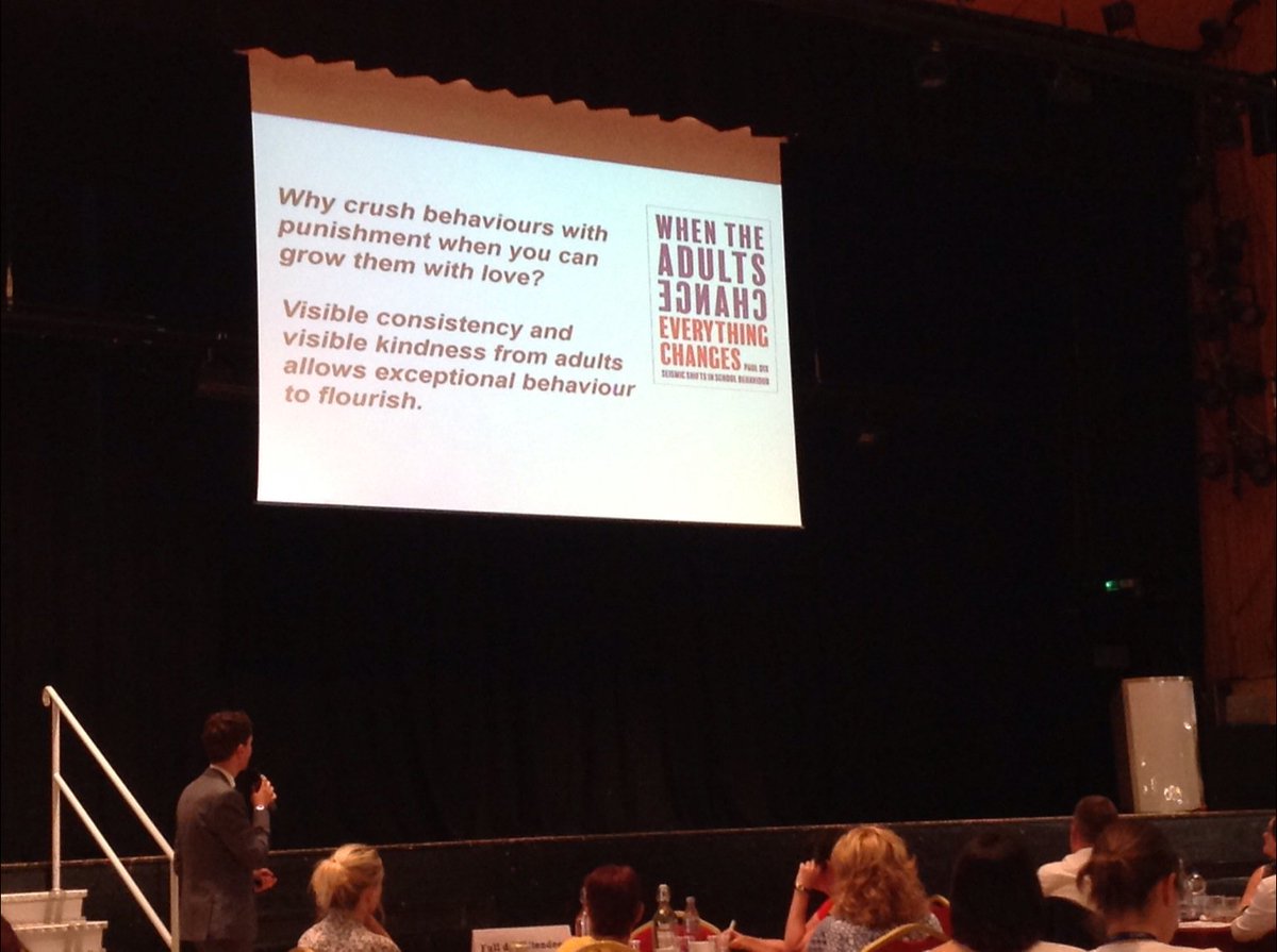 Graham Logan <a href="/OldhamLearnFest/">Oldham Learning Festival</a> <a href="/OldhamCouncil/">Oldham Council</a> with great messages! #OLF18