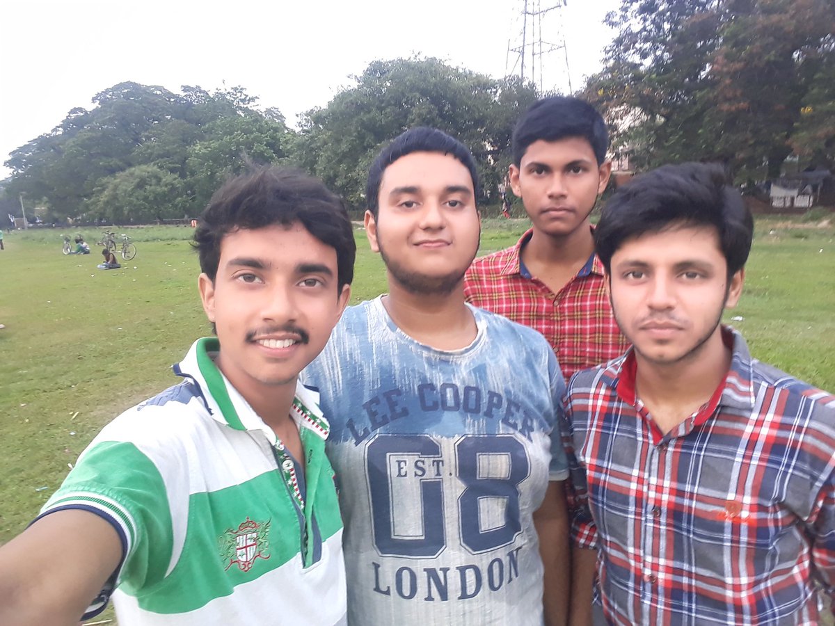 saqueilahmed's tweet photo. When we look back to the past, we will see some old things that do not exist anymore in the present.
But there is one thing that will never be gone; they are your old friends. 
@NaimulHaque34  @SohailKhan1220 
@Rouf75232266 https://t.co/fNUw3o2sNM