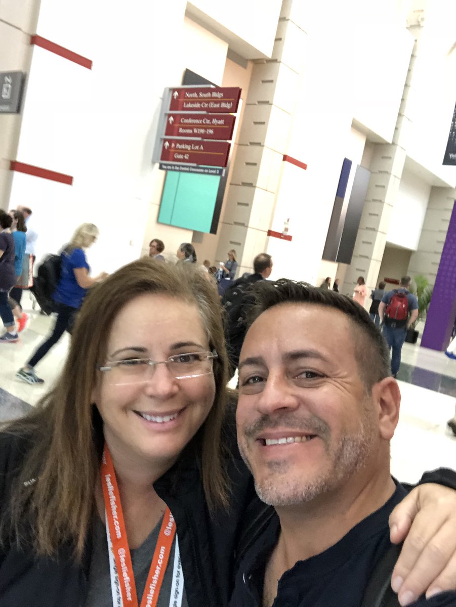 gilbertoerivera's tweet photo. Amazing conference! Amazing friends! @lesliefisher @iste #ISTE18 @AppleEDU https://t.co/2PbQ30ftJv