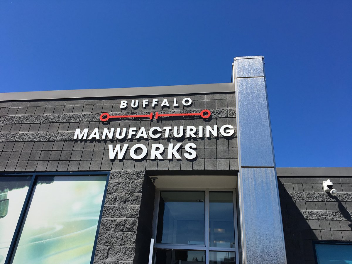 BraithwaiteMRW's tweet photo. Just wrapping up what was an eye opening conference on how Buffalo has rejuvenated its manufacturing industry #iedcfutureforum https://t.co/1gBZExhQ20