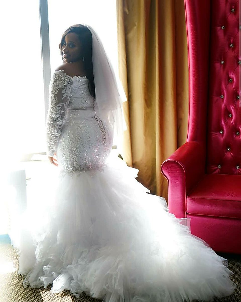 PGDRentals's tweet photo. We are loving everything about these pictures this morning of our beautiful bride @shaareseslatter! Thank you so much @mirrorlessmind for capturing these precious moments❤
#paparazziglam #weddingdaymoments #dallasweddingplanner https://t.co/itcI0CXtDN