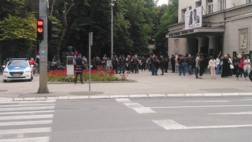 View image on Twitter