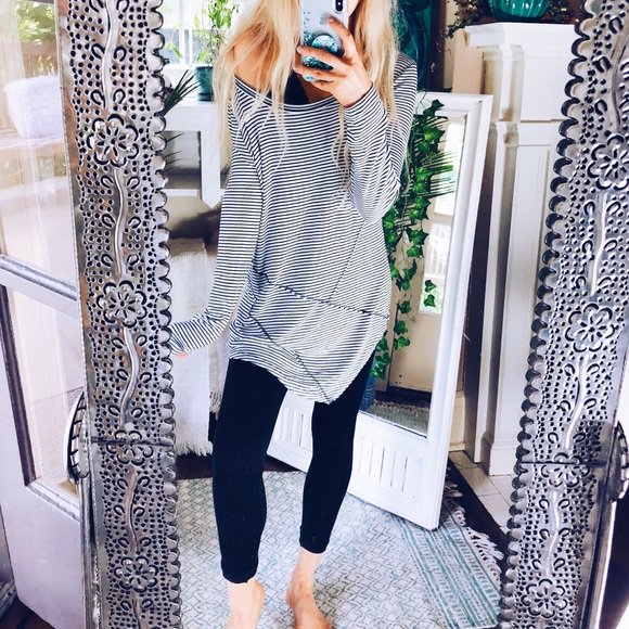 amiefedora's tweet photo. So good I had to share! Check out all the items I'm loving on @Poshmarkapp #poshmark #fashion #style #shopmycloset #twilightgypsycollective #lillypulitzer: https://t.co/pj5DHCF4Kv https://t.co/tM7FYnsN6E