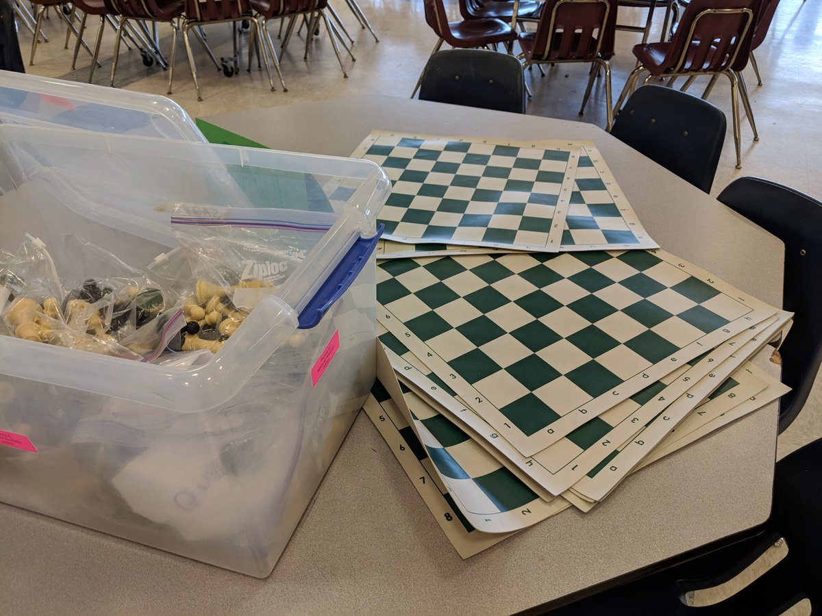 itsmsowen's tweet photo. Time for chess! #SAGEsummerfun @EASAGE_CFB https://t.co/k7m9B3loCI